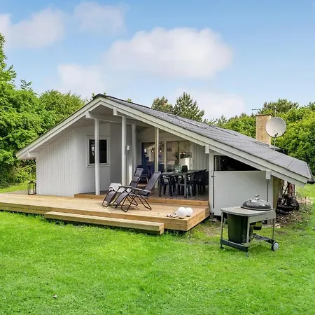 Holiday home Gorgeous In With Kitchen *