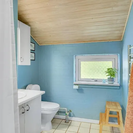 Gorgeous In With Kitchen Holiday home *