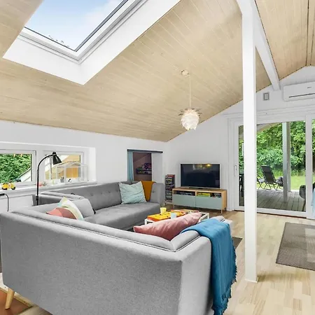 Gorgeous In With Kitchen