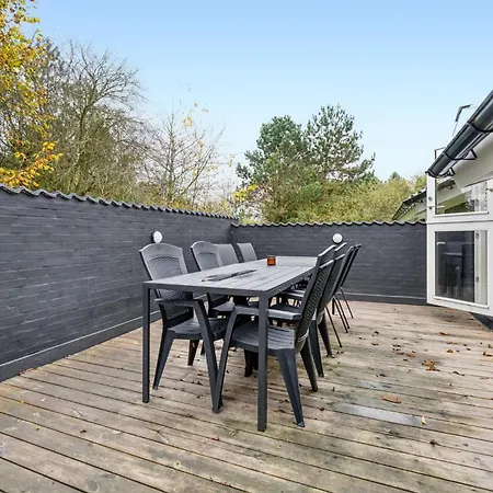 Gorgeous In With Kitchen