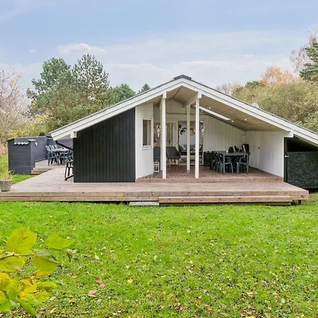 Gorgeous In With Kitchen * Tranekær