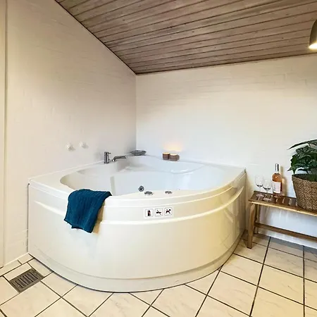 別荘 Gorgeous In With Kitchen Tranekær