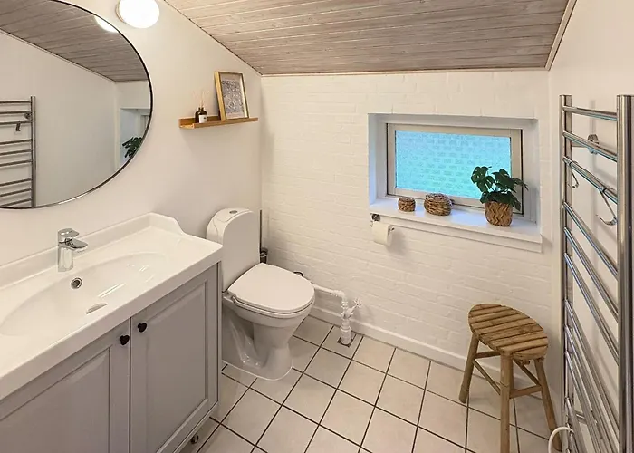 Gorgeous In With Kitchen Holiday home *