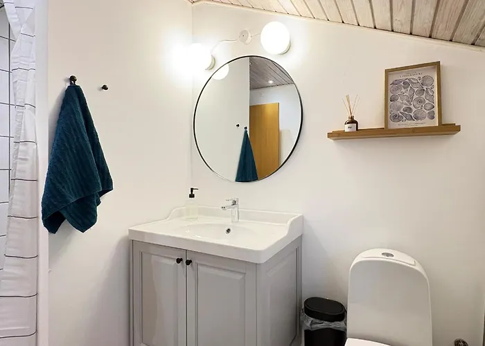 Holiday home Gorgeous In With Kitchen *